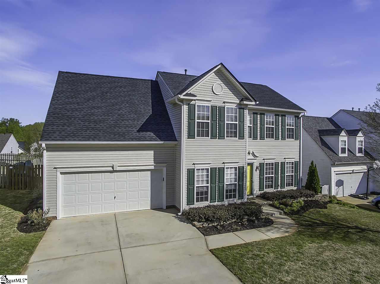 204 Highgate Circle Greer, SC 29650 - Photo 2 of 25 Gallery Image 2