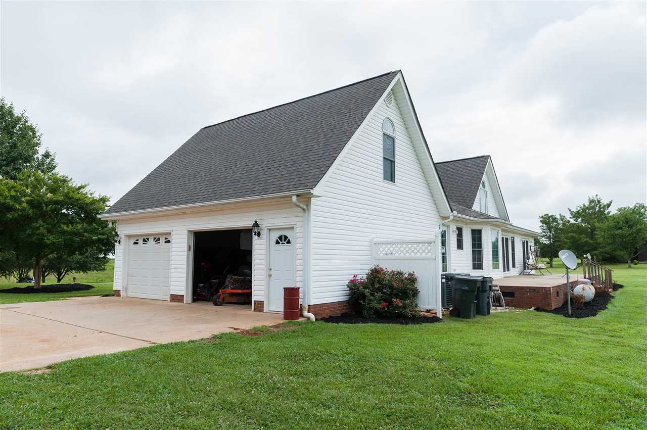347 Mt Lebanon Road Inman, SC 29349 - Photo 2 of 28