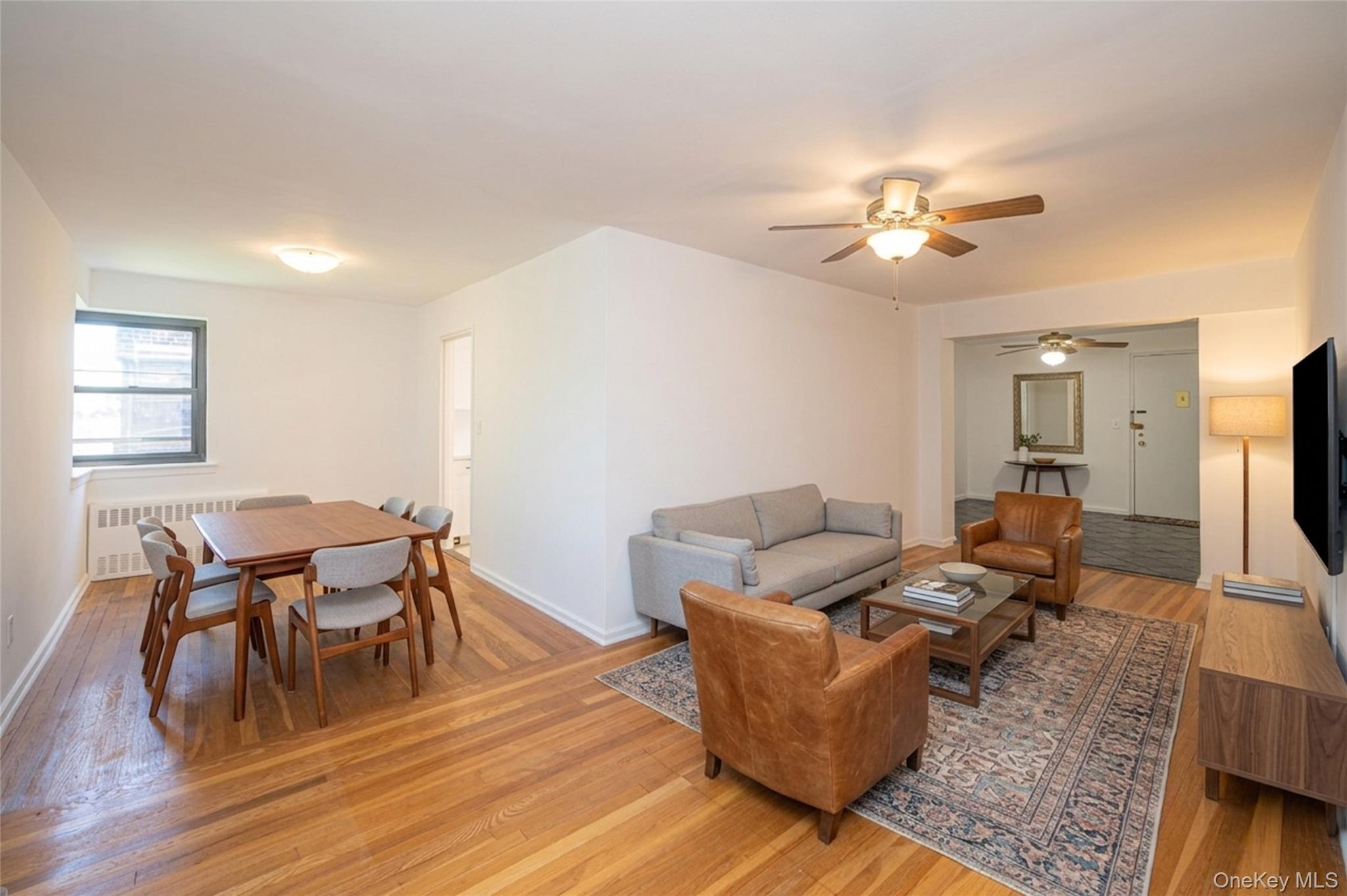 50 Brompton Road, Unit 3H Great Neck, NY 11021 - Photo 11 of 28 Virtually Staged.