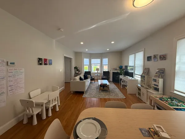 $6,300 | 133 Putnam Avenue, Unit 133, Cambridge, MA 02139