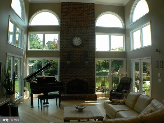25 Polling House Road Harwood, MD 20776 - Photo 2 of 16 Family Room