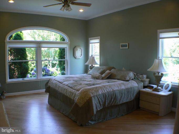 25 Polling House Road Harwood, MD 20776 - Photo 4 of 16 Master Bedroom
