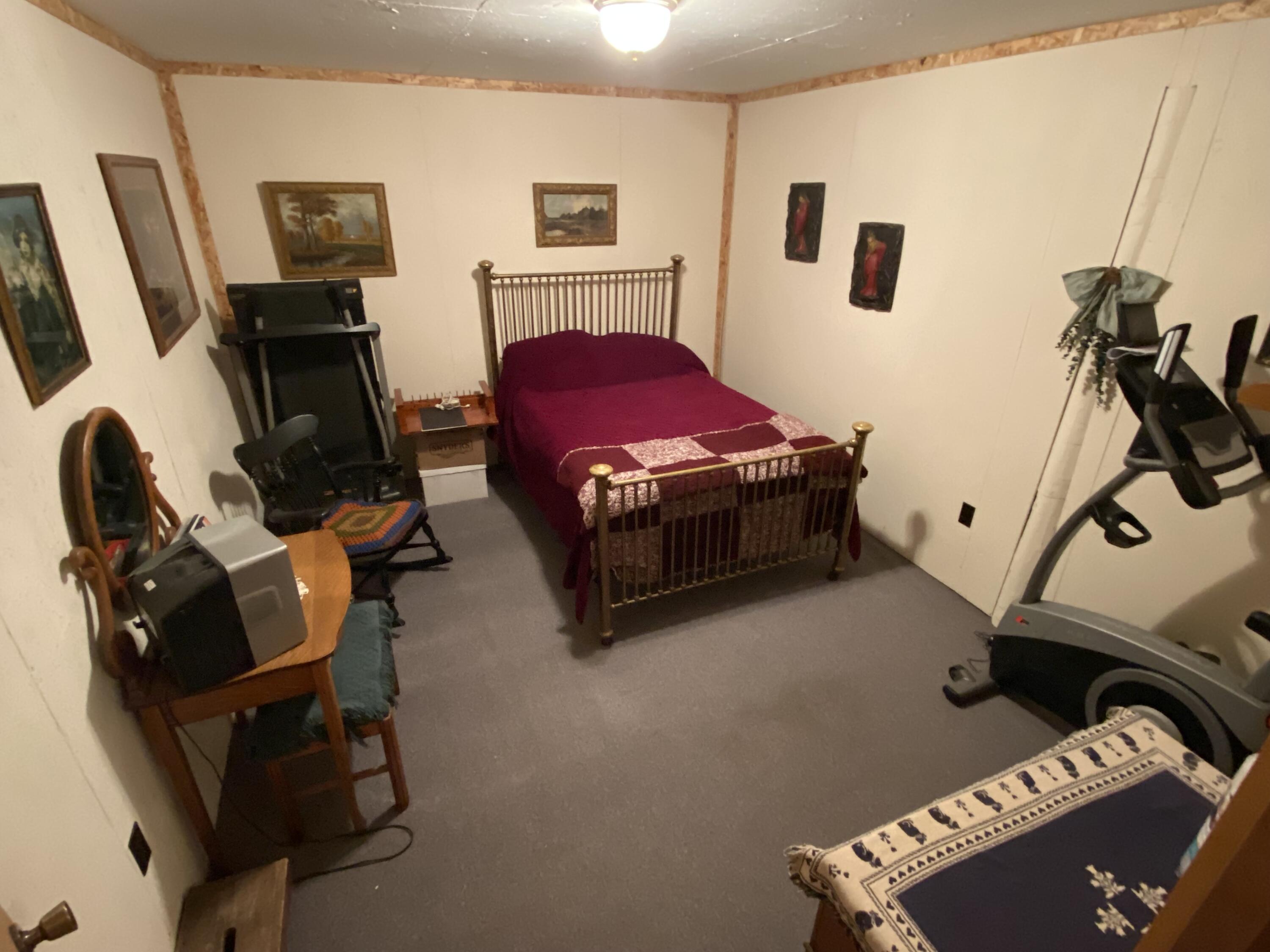 555 Crazy Woman Canyon Road Buffalo, WY 82834 - Photo 15 of 23 Bed down