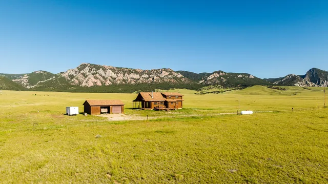 $1,100,000 | 555 Crazy Woman Canyon Road, Buffalo, WY 82834
