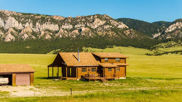 $1,100,000 | 555 Crazy Woman Canyon Road, Buffalo, WY 82834