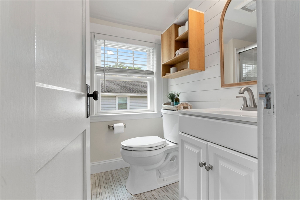 8 Porter Road North Reading, MA 01864 - Photo 23 of 37