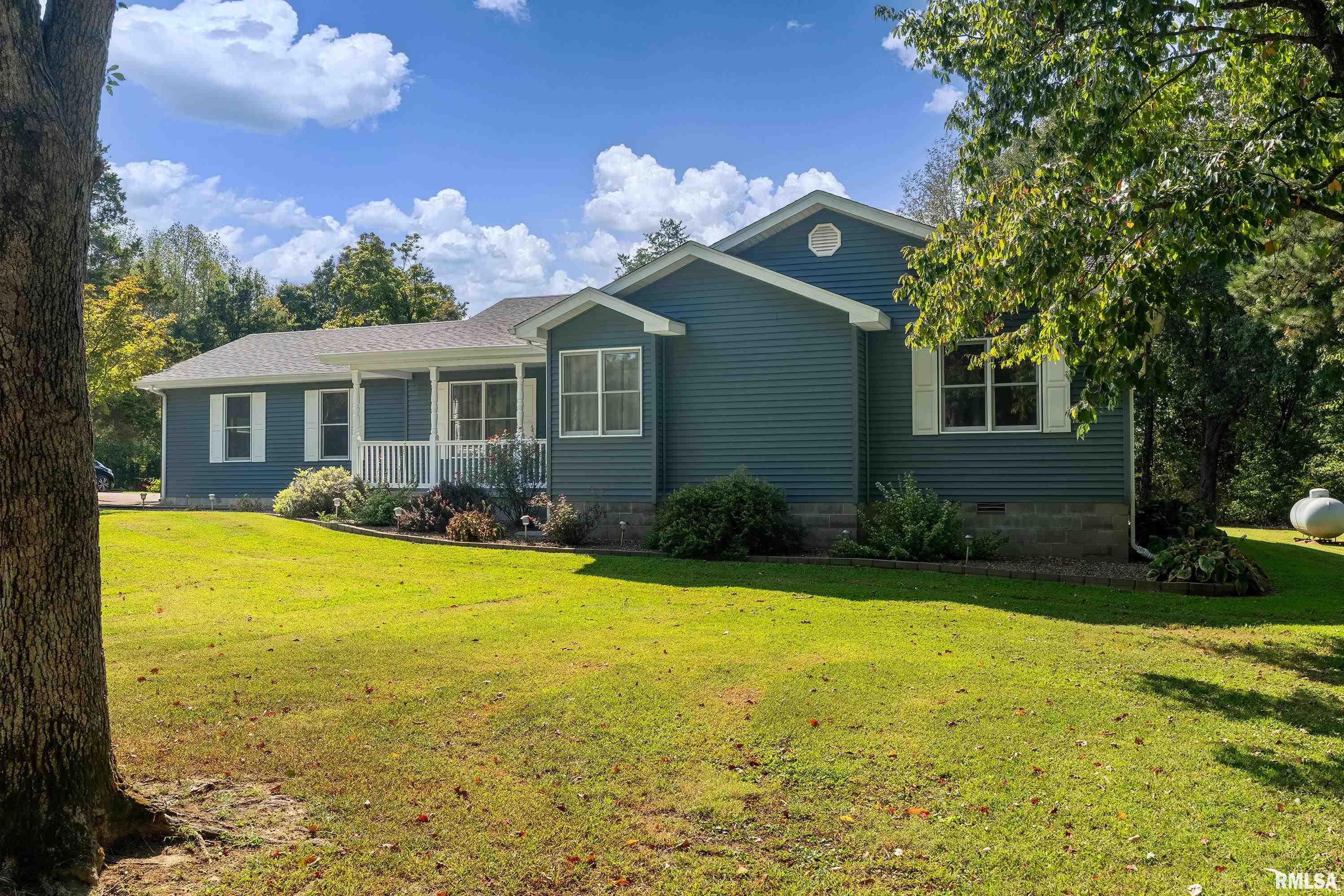 1006 Sally Holler Road Harrisburg, IL 62946 - Photo 4 of 44 Gallery Image 4