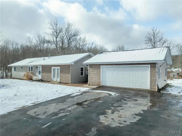 $375,000 | 1557 Co Rte 7, Hannibal, NY 13126