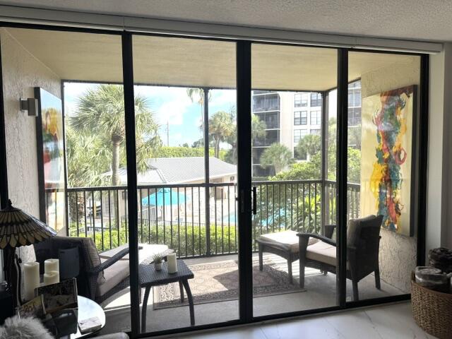 21 Royal Palm Way, Unit 2020 Boca Raton, FL 33432 - Photo 16 of 93 IMG_1122