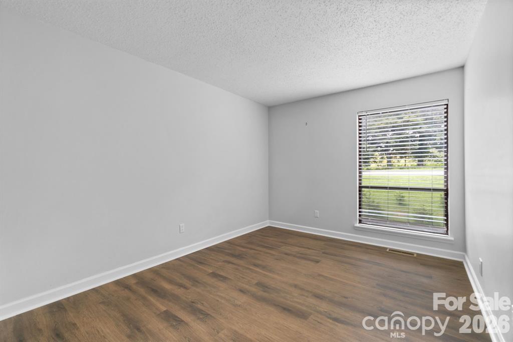 4340 North Center Street, Unit 403 Hickory, NC 28601 - Photo 18 of 26