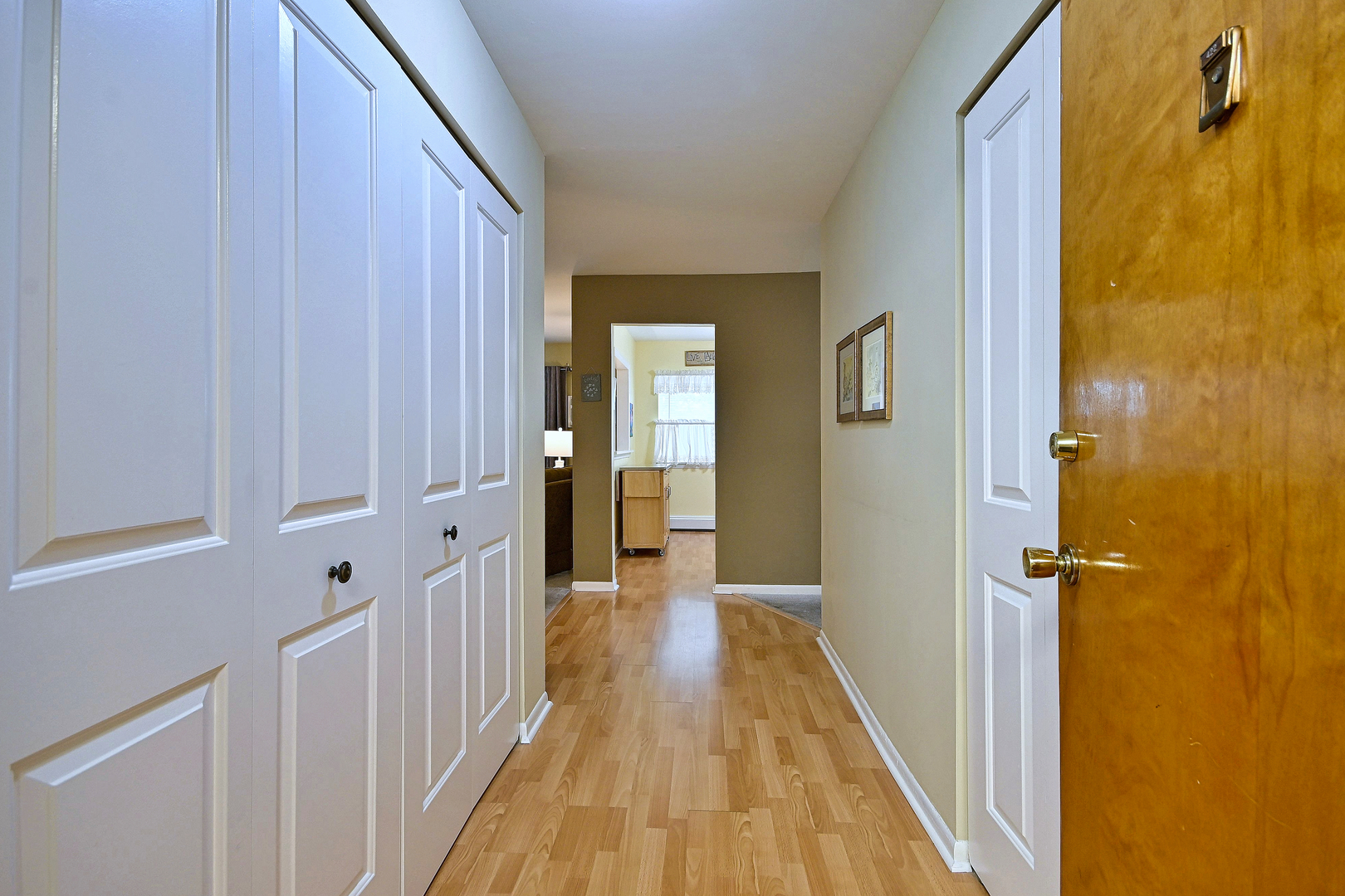 1321 South Finley Road, Unit 422 Lombard, IL 60148 - Photo 6 of 37 Gallery Image 6