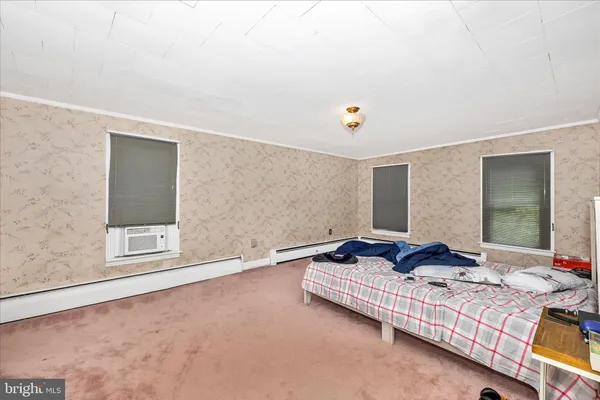 a view of a back yard of the house