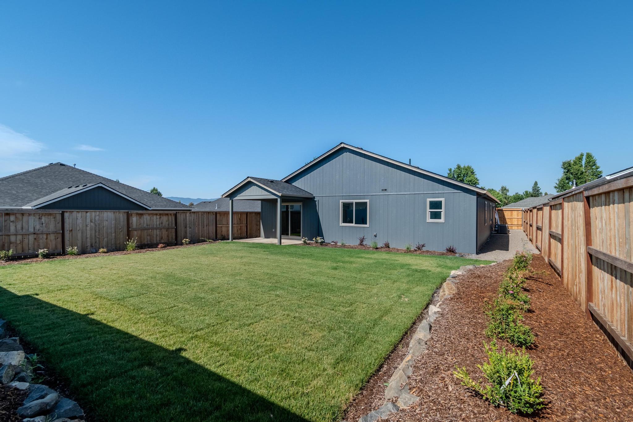 3738 Springbrook Road Medford, OR 97504 - Photo 28 of 29 01-28