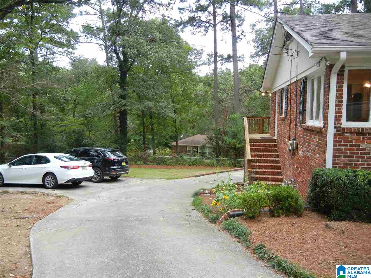 2488 Altadena Road Birmingham, AL 35243 - Photo 2 of 35