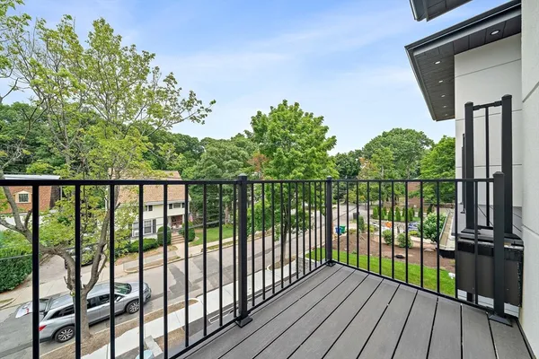 $11,500 | 94 Thurston Road, Unit 94, Newton, MA 02464