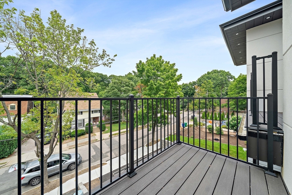 94 Thurston Road, Unit 94 Newton, MA 02464 - Photo 23 of 27