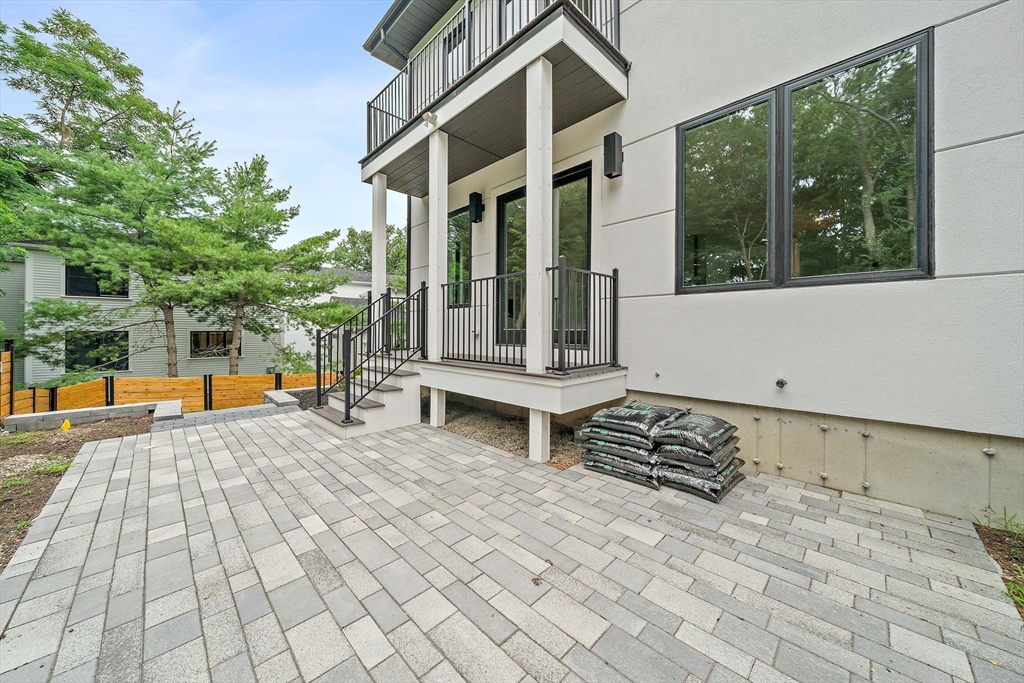 94 Thurston Road, Unit 94 Newton, MA 02464 - Photo 24 of 27