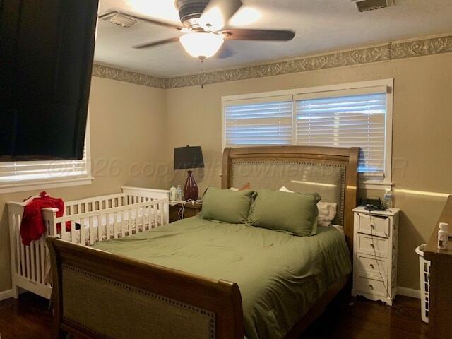 619 South Indiana Street Perryton, TX 79070 - Photo 21 of 28 Master Bedroom