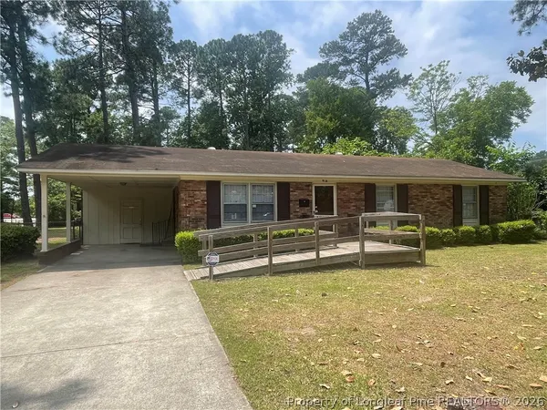 $1,300 | 916 Bingham Drive, Fayetteville, NC 28304