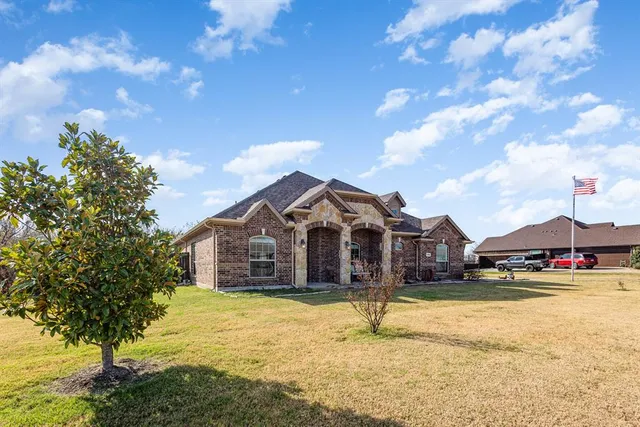 $555,000 | 106 Cardiff Lane, Waxahachie, TX 75167