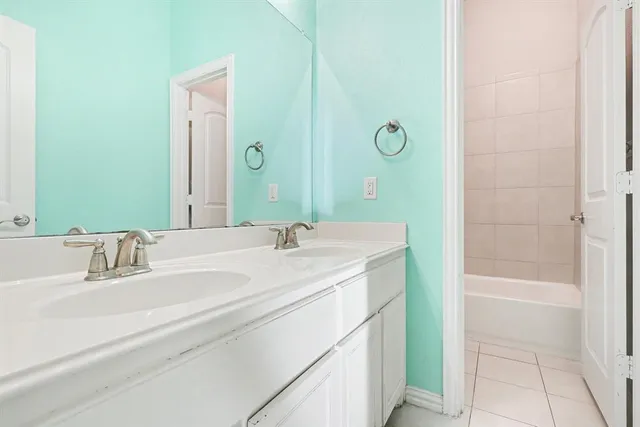 $555,000 | 106 Cardiff Lane, Waxahachie, TX 75167