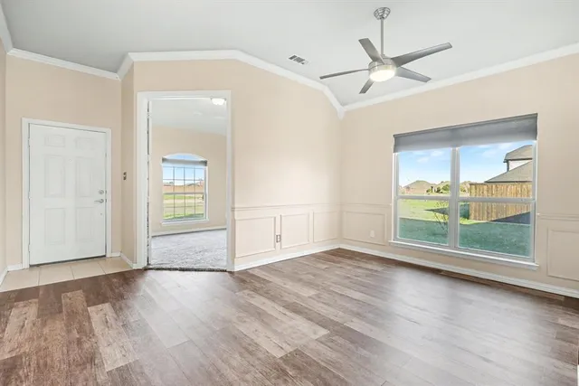 $555,000 | 106 Cardiff Lane, Waxahachie, TX 75167