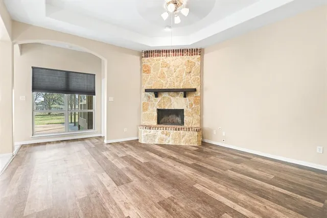 $555,000 | 106 Cardiff Lane, Waxahachie, TX 75167