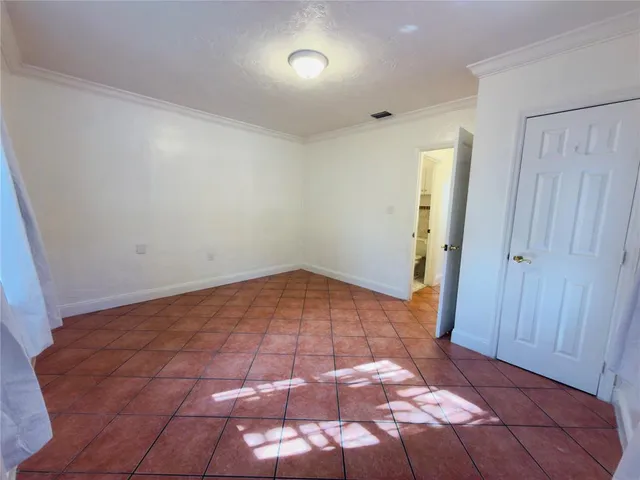 $3,200 | 3172 McDonald Street, Miami, FL 33133