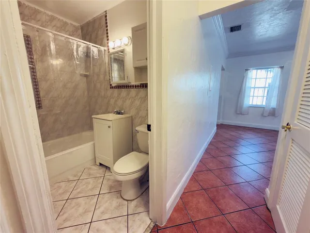 $3,200 | 3172 McDonald Street, Miami, FL 33133