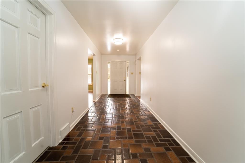 171 Mill Road Ligonier, PA 15658 - Photo 7 of 25 Gallery Image 7