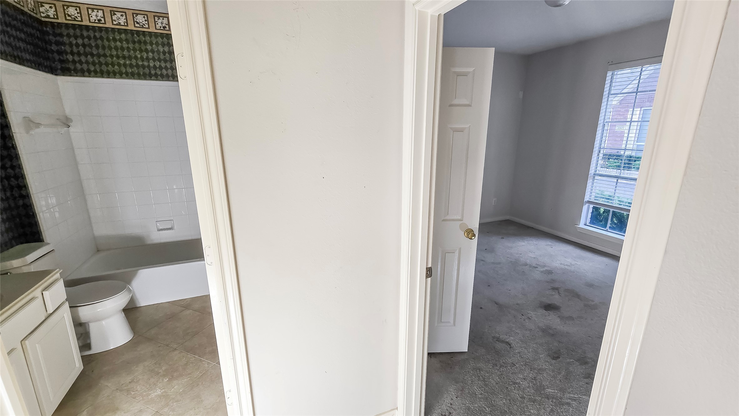 2939 Rosefield Drive Houston, TX 77080 - Photo 11 of 27