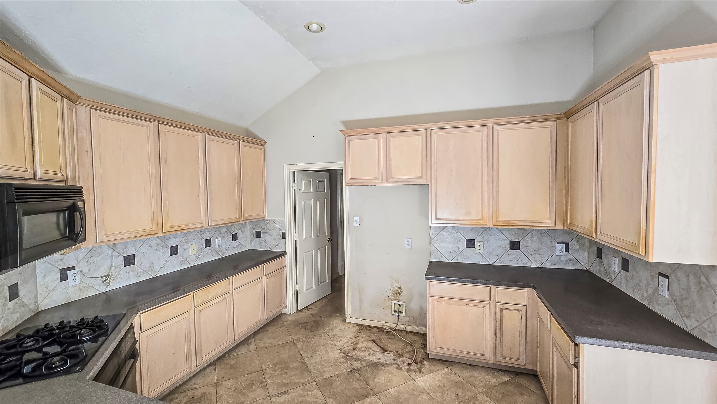 2939 Rosefield Drive Houston, TX 77080 - Photo 14 of 27