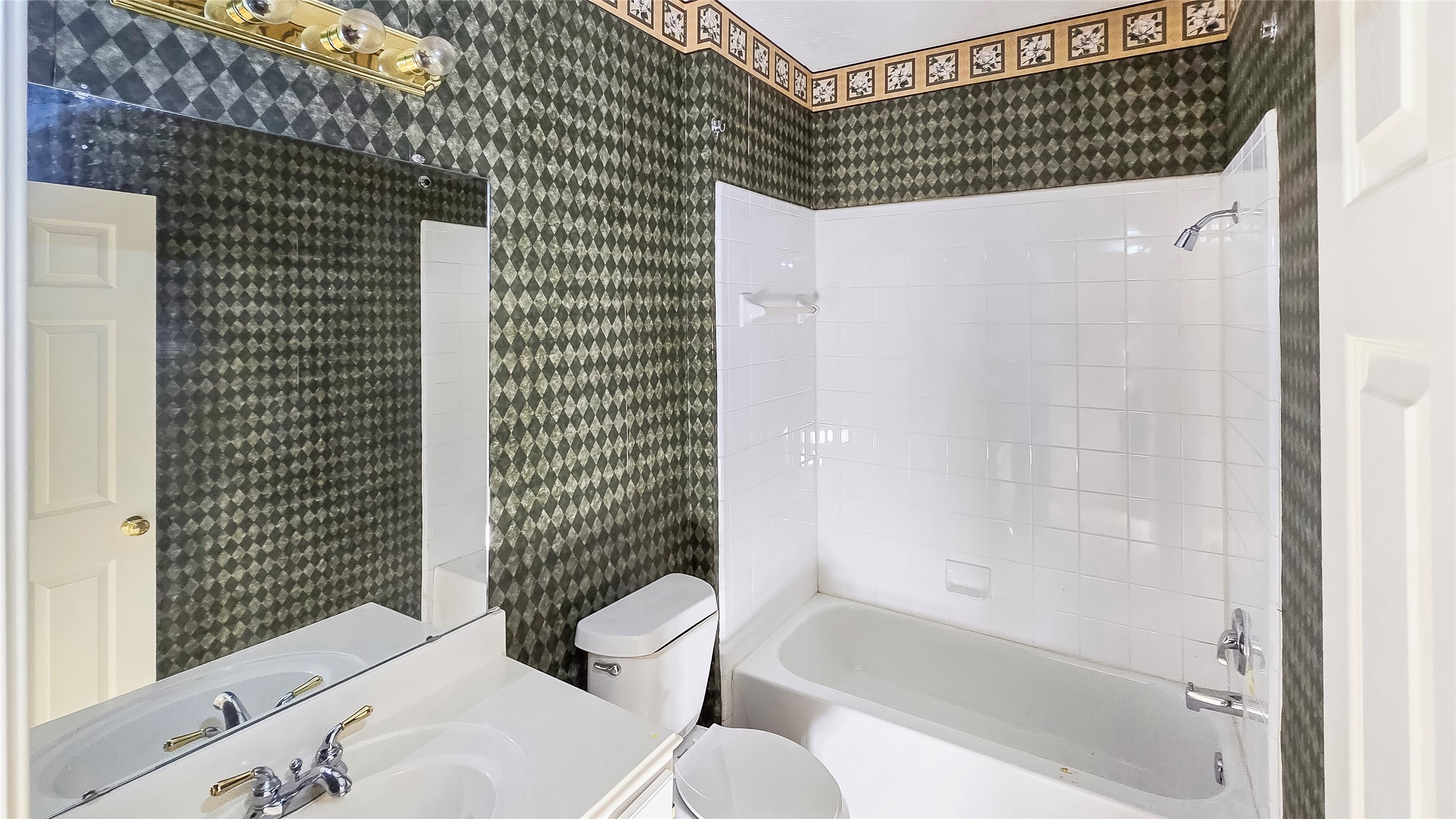 2939 Rosefield Drive Houston, TX 77080 - Photo 5 of 27