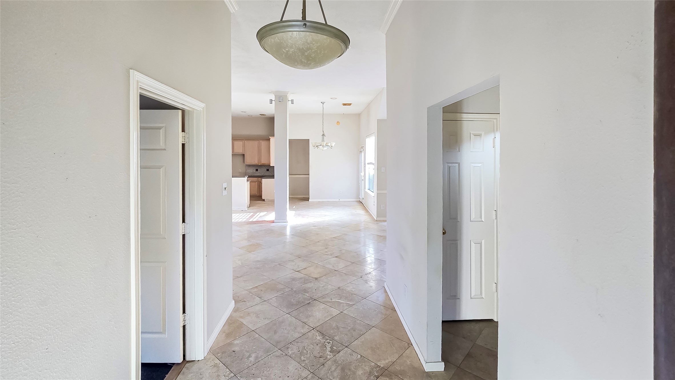 2939 Rosefield Drive Houston, TX 77080 - Photo 8 of 27