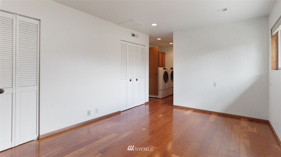 2420 Northeast 25th Street Renton, WA 98056 - Photo 18 of 25