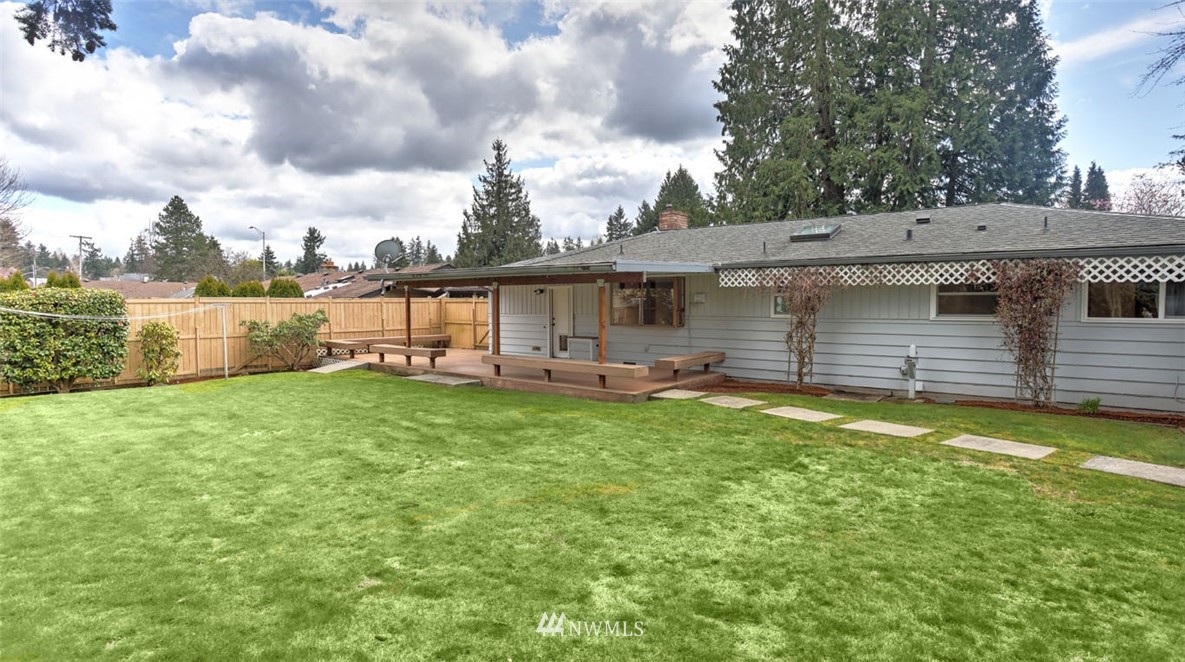 2420 Northeast 25th Street Renton, WA 98056 - Photo 22 of 25