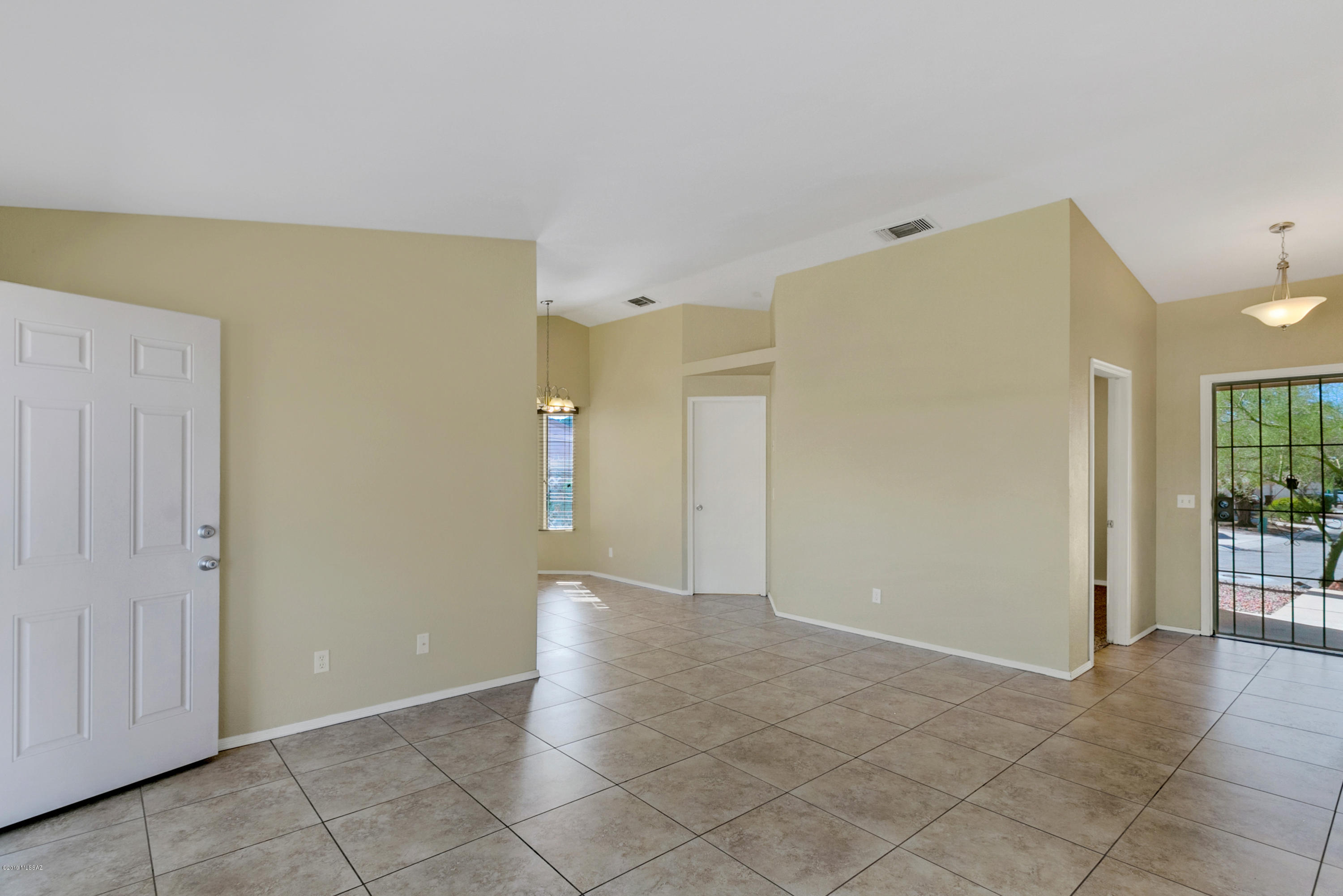 5750 North Ezybrook Road Tucson, AZ 85741 - Photo 12 of 24