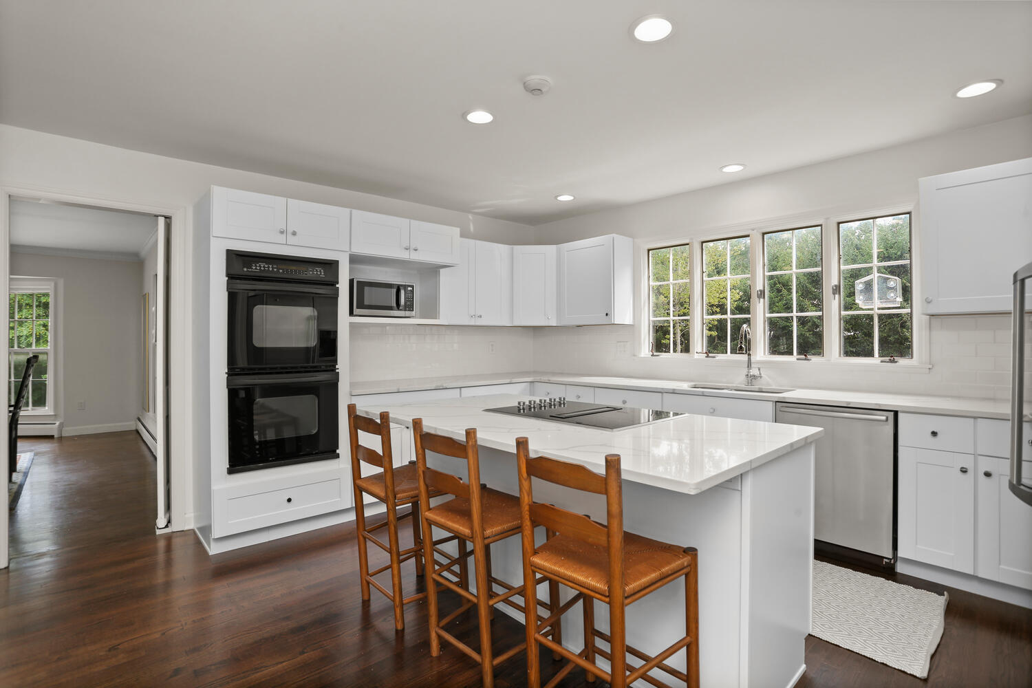 289 Laurel Road New Canaan, CT 06840 - Photo 17 of 42 289 Laurel Rd New Canaan CT-large-062-06