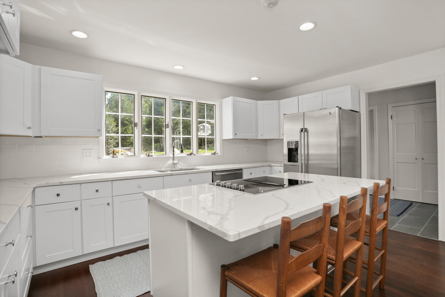 289 Laurel Road New Canaan, CT 06840 - Photo 18 of 42 289 Laurel Rd New Canaan CT-large-064-06