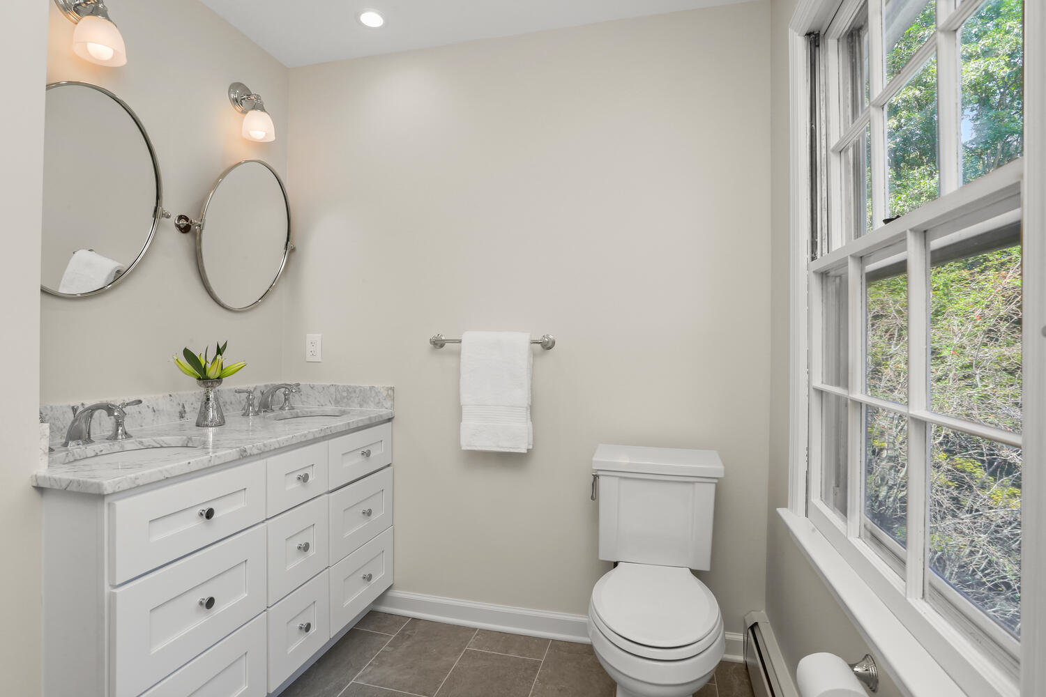 289 Laurel Road New Canaan, CT 06840 - Photo 24 of 42 289 Laurel Rd New Canaan CT-large-035-04