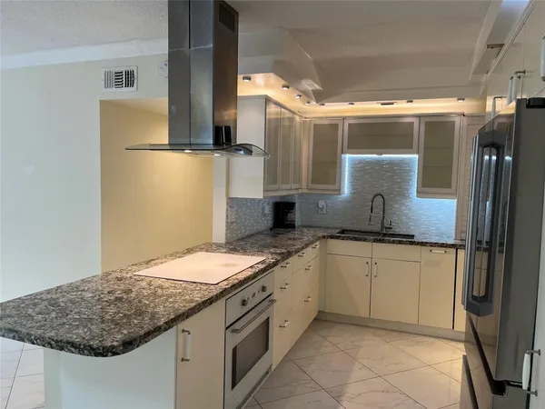 $259,000 | 639 West Oakland Park Boulevard, Unit 104D, Oakland Park, FL 33309