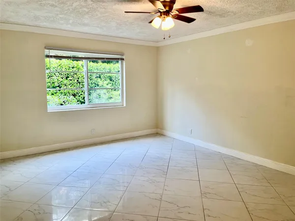 $259,000 | 639 West Oakland Park Boulevard, Unit 104D, Oakland Park, FL 33309