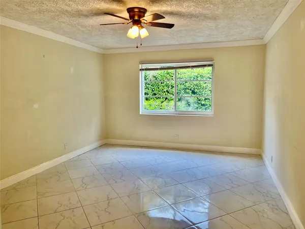 $259,000 | 639 West Oakland Park Boulevard, Unit 104D, Oakland Park, FL 33309