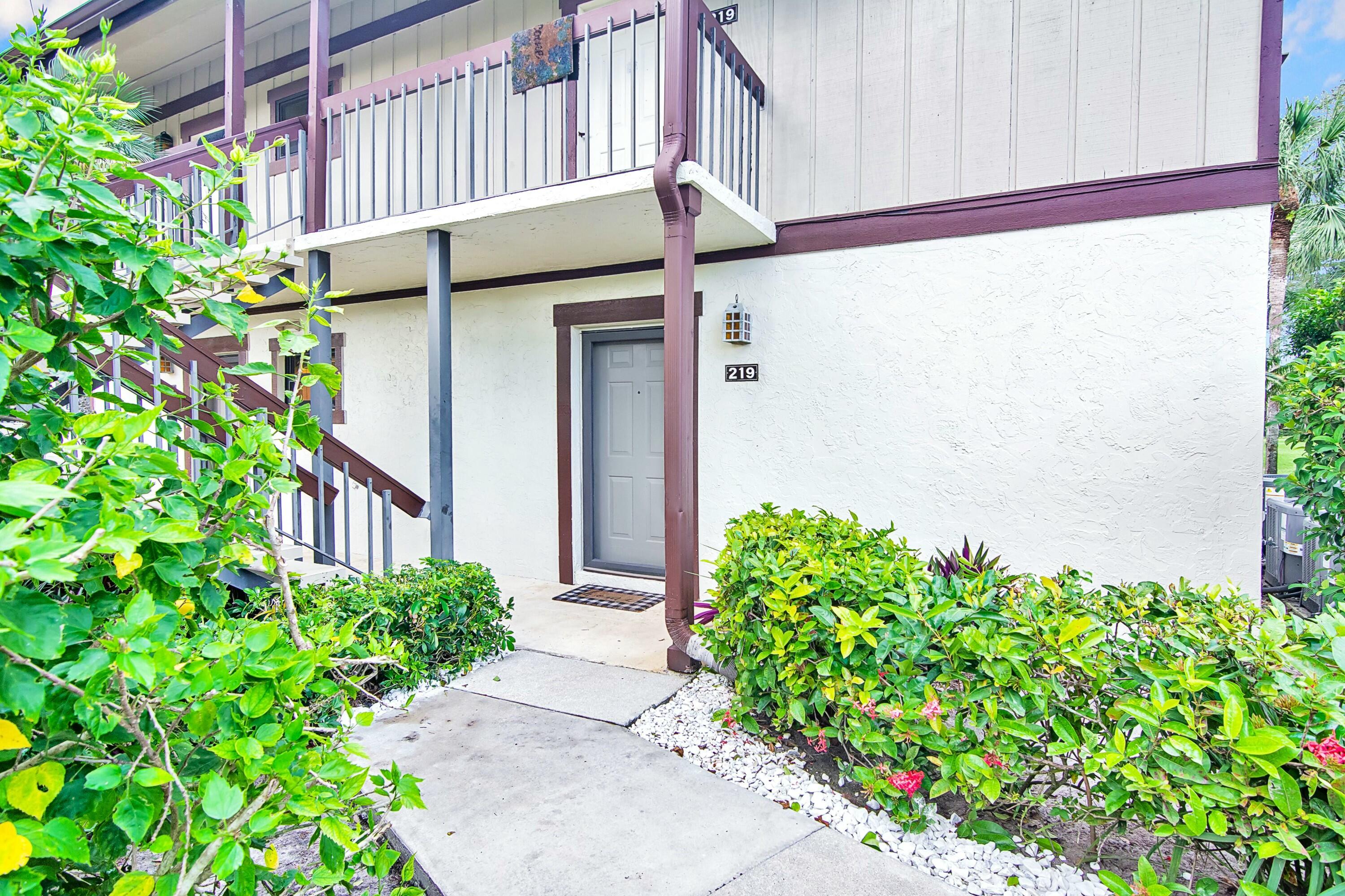 13334 Polo Club Road, Unit 219 Wellington, FL 33414 - Photo 1 of 7 Studio