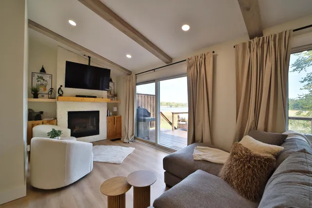 $649,900 | 30482 North Lakeview Drive, Breezy Point, MN 56472