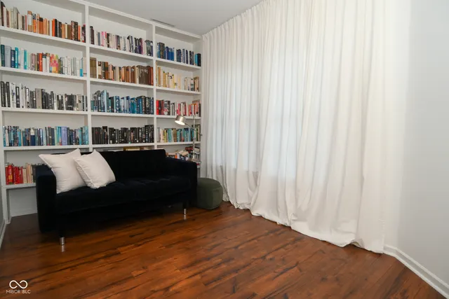 $332,500 | 10298 Yosemite Lane, Indianapolis, IN 46234