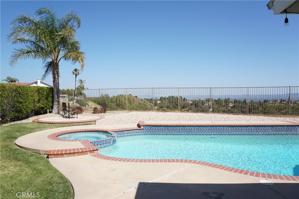19584 Shadow Glen Circle Porter Ranch, CA 91326 - Photo 41 of 75