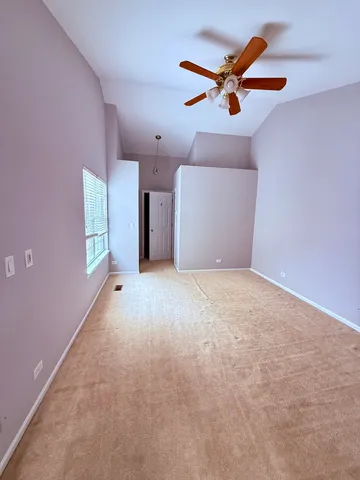 $2,990 | 117 Stevens Drive, Schaumburg, IL 60173