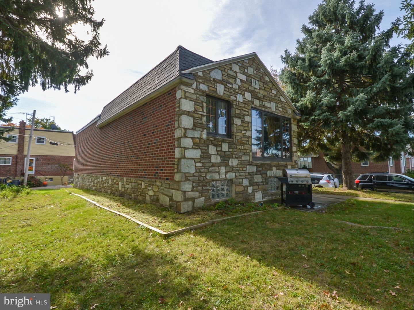1216 Rhawn Street Philadelphia, PA 19111 - Photo 2 of 25 Gallery Image 2