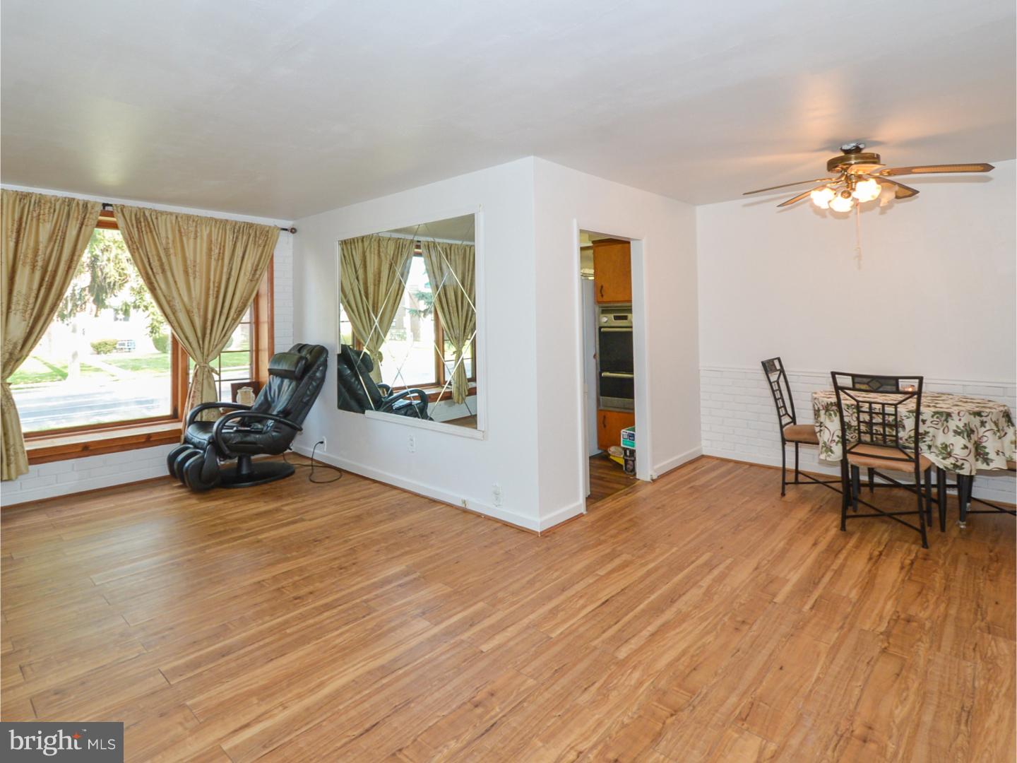 1216 Rhawn Street Philadelphia, PA 19111 - Photo 7 of 25 Gallery Image 7